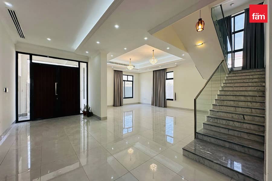 位于纳德谢巴区,纳德谢巴1区,纳德沙巴花园,Nad Al Sheba Gardens 1 5 卧室的别墅 9900000 AED - 11561868 位于纳德谢巴区,纳德谢巴1区,纳德沙巴花园,Nad Al Sheba Gardens 1 5 卧室的别墅 9900000 AED - 11561868
