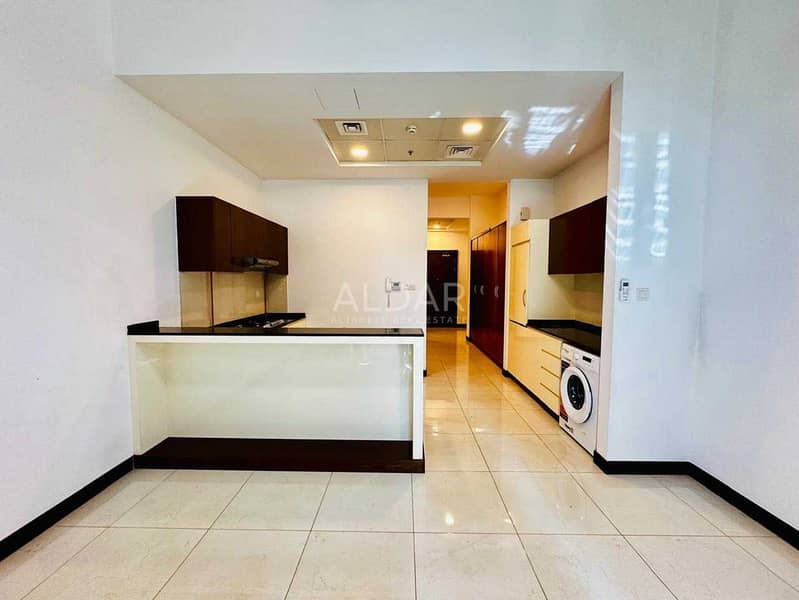 位于朱美拉环形村(JVC),JVC第15区,佩拉别墅 的公寓 55000 AED - 10089845 位于朱美拉环形村(JVC),JVC第15区,佩拉别墅 的公寓 55000 AED - 10089845