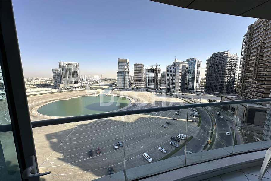 CANAL VIEW | Huge Layout | CHILLER FREE | Vacant CANAL VIEW | Huge Layout | CHILLER FREE | Vacant