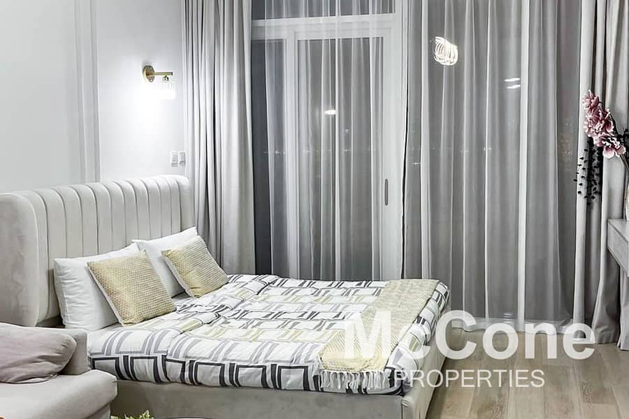 Fully Furnished | High Floor | Near Exit Fully Furnished | High Floor | Near Exit