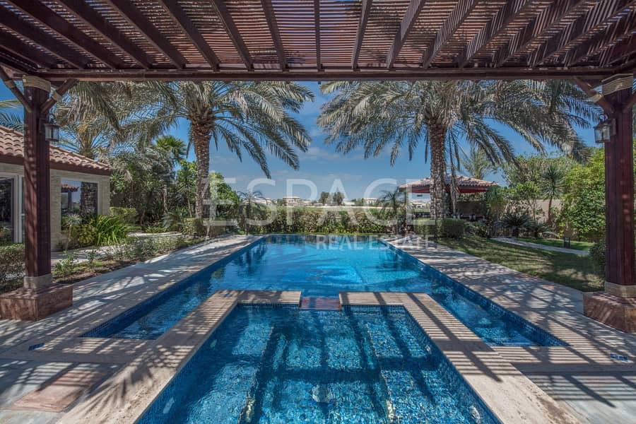 Upgraded 5 Bed - Large Plot on Golf Course Upgraded 5 Bed - Large Plot on Golf Course