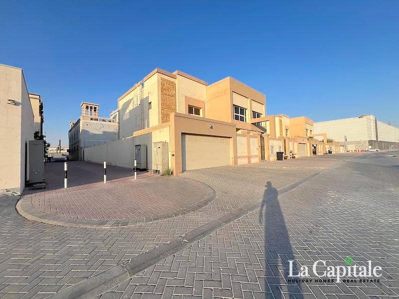位于阿尔巴沙住宅区,巴沙2号街区 4 卧室的别墅 299999 AED - 11563256 位于阿尔巴沙住宅区,巴沙2号街区 4 卧室的别墅 299999 AED - 11563256