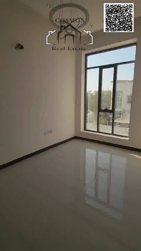 9 ezgif-frame-073 (2). jpg
