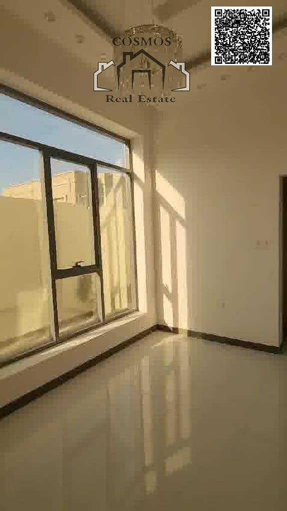 13 ezgif-frame-059 (1). jpg