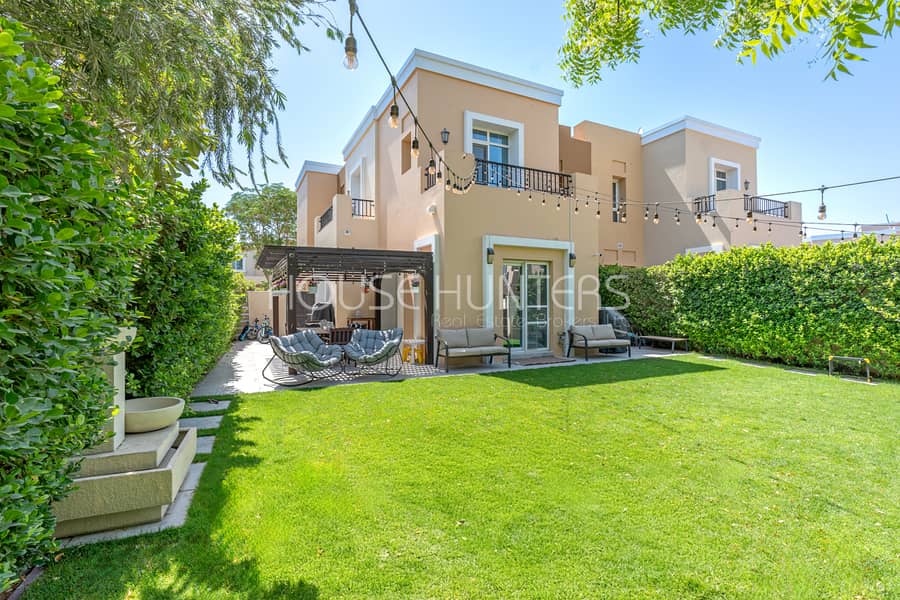 Immaculate 2E| Lake View| New and Exclusive Immaculate 2E| Lake View| New and Exclusive