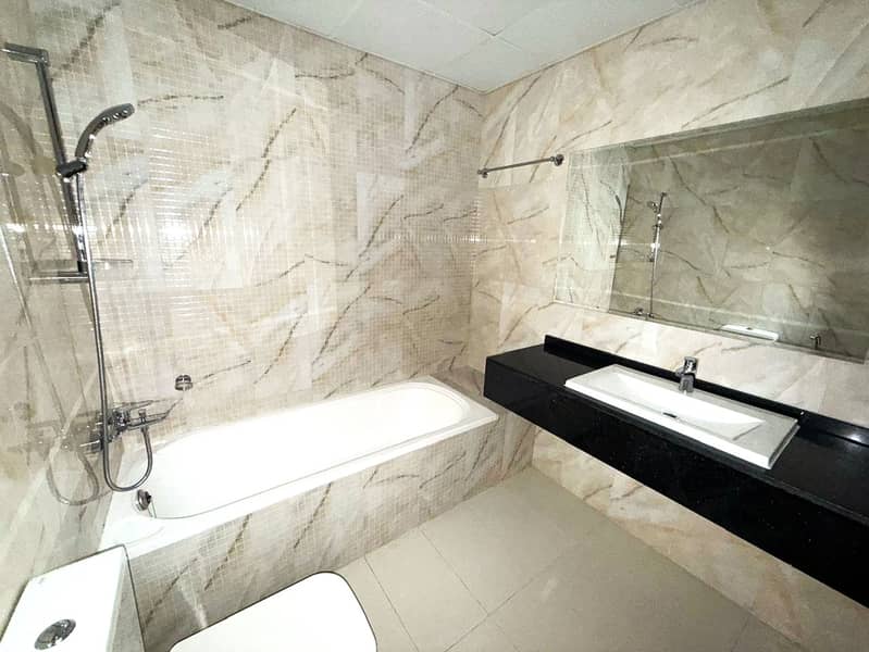 8 bathroom. jpeg