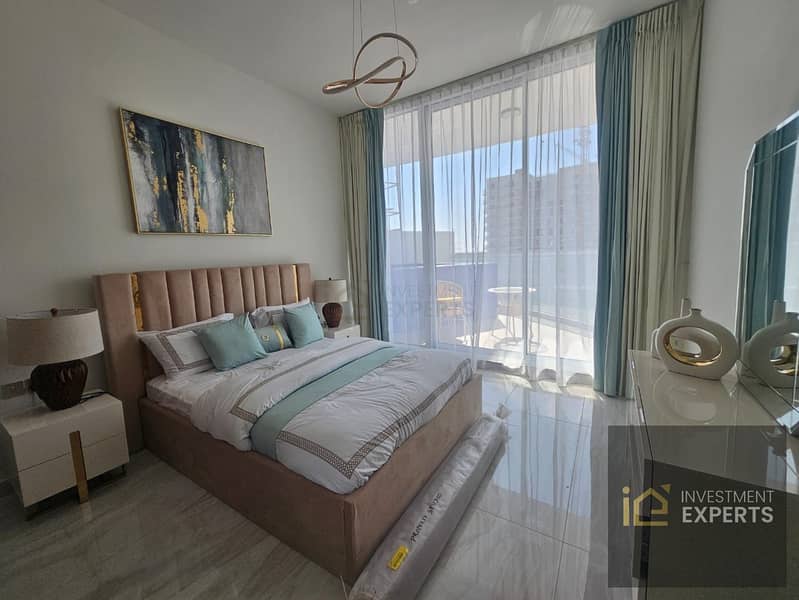 BRAND NEW LUXURY APARTMENT - 2 BED + STUDY - FULLY FURNISHED BRAND NEW LUXURY APARTMENT - 2 BED + STUDY - FULLY FURNISHED