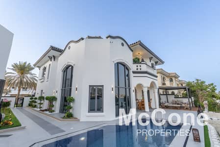 5 Bedroom Villa for Rent in Palm Jumeirah, Dubai - Fully Upgraded | Brand New | Mid Number