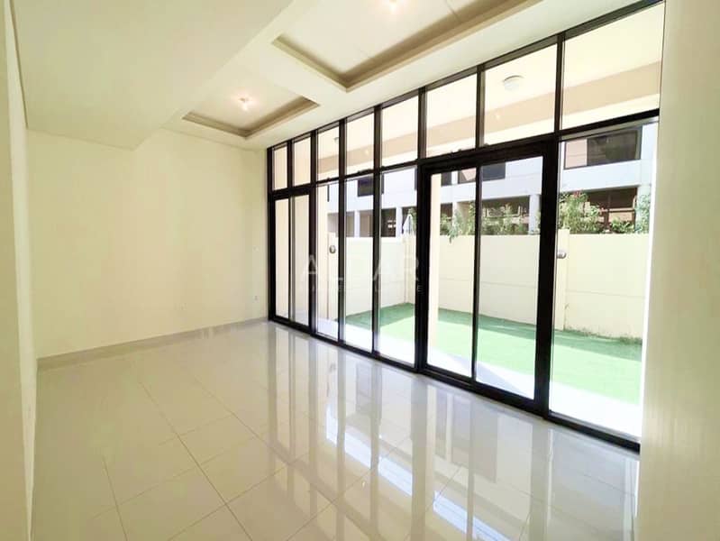 位于达马克山庄,公园别墅,三体别墅区 3 卧室的别墅 215000 AED - 11565441 位于达马克山庄,公园别墅,三体别墅区 3 卧室的别墅 215000 AED - 11565441