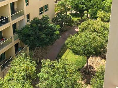 Superb 1 Bed with Peaceful Garden Views Superb 1 Bed with Peaceful Garden Views