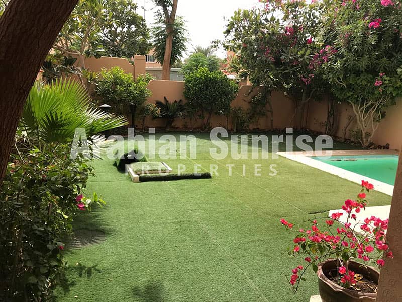 3 Al-Reef-Mediterranean-5BR-Villa-C1D210-Garden. jpg