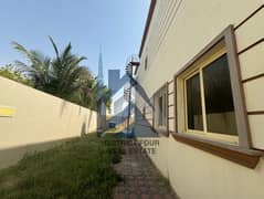 Spacious | 4 bedroom Townhouse | Prime Location | 5000 sqft