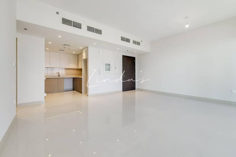 Modern 1BR with Creek Views in Dubai Harbour Modern 1BR with Creek Views in Dubai Harbour