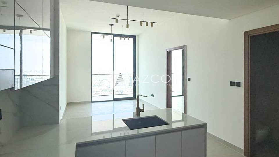 5 AZCO REAL ESTATE-14. jpg