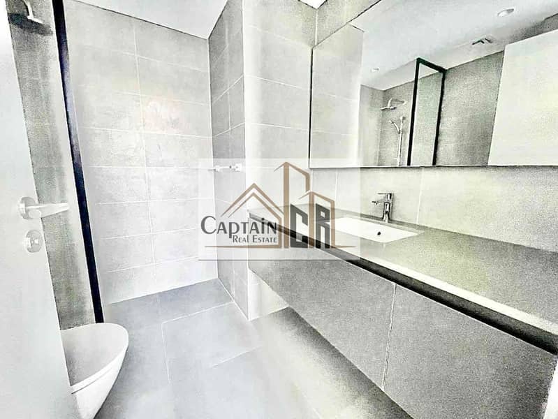 8 dc34ceff-39a2-4d26-aed0-22cad257d425. jpg