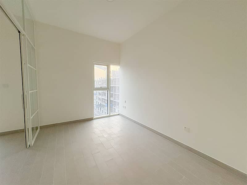 5 Photo 2. jpg