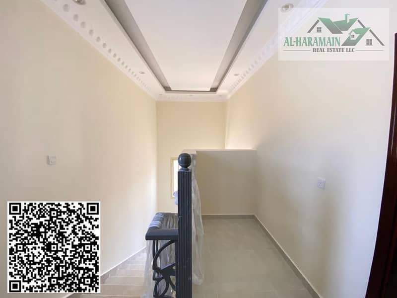 23 ec283816-ed71-46aa-8644-15a4ab67b547. jpg