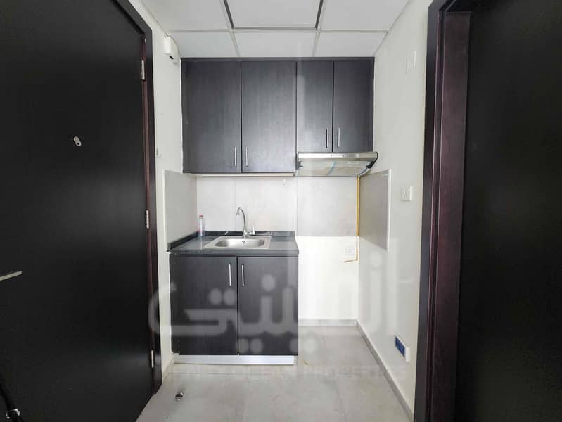 7 97d3ac57-c56a-4117-aa98-50de3ba54574. jpg