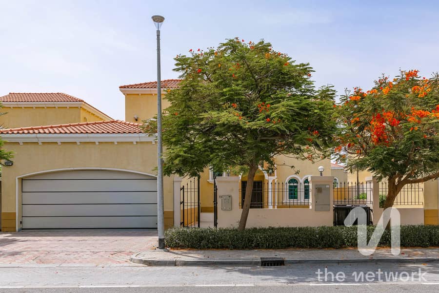 Вилла в Джумейра Парк,Legacy, 3 cпальни, 325000 AED - 11568621 Вилла в Джумейра Парк,Legacy, 3 cпальни, 325000 AED - 11568621