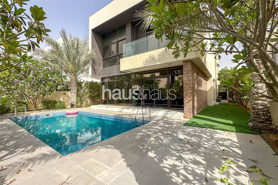 位于达马克山庄,白田社区 5 卧室的联排别墅 550000 AED - 11568789 位于达马克山庄,白田社区 5 卧室的联排别墅 550000 AED - 11568789