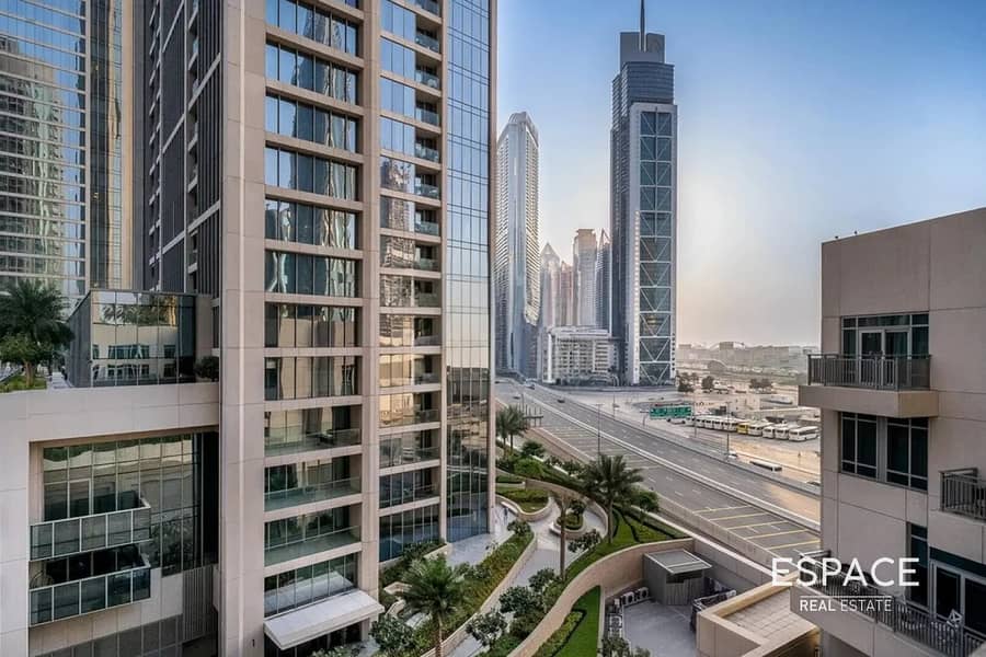 Квартира в Дубай Даунтаун,Лофтс,Лофты Подиум, 3 cпальни, 225000 AED - 11568917 Квартира в Дубай Даунтаун,Лофтс,Лофты Подиум, 3 cпальни, 225000 AED - 11568917