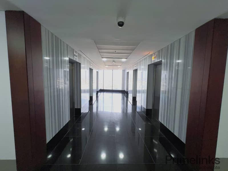 10 Hall. jpg