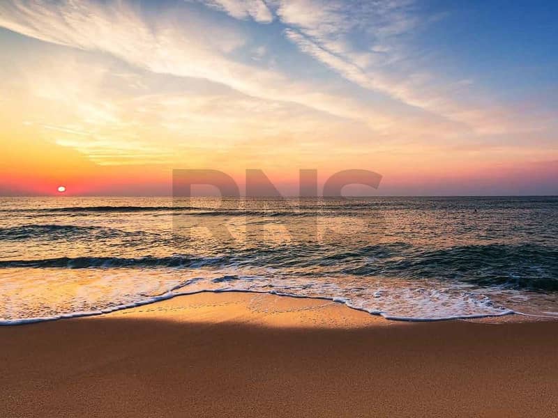 6 ThePalm_book_Beach Villas_IndigoOcean_Page_10. jpg