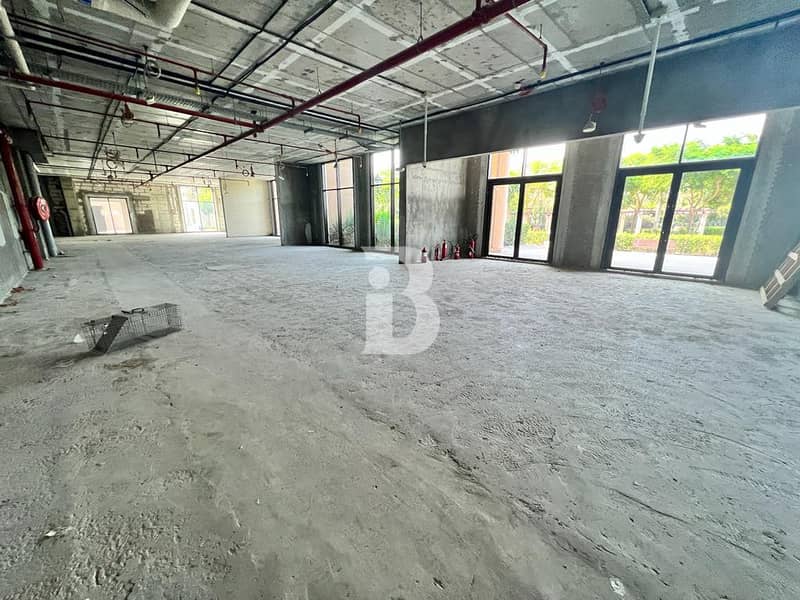 Prime Medical in Busy Mall – Dual-Level Space
