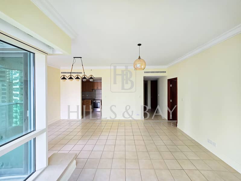 Chiller Free Vacant Spacious With Large Study Chiller Free Vacant Spacious With Large Study