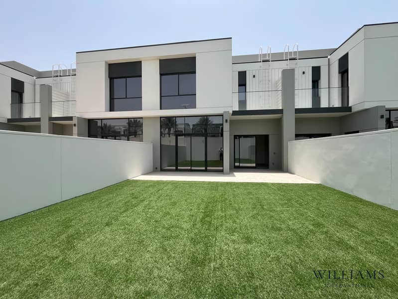 LANDSCAPED | SINGLE ROW | READY NOW LANDSCAPED | SINGLE ROW | READY NOW
