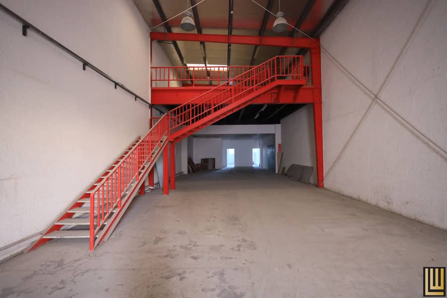 4 1C7A8392. JPG