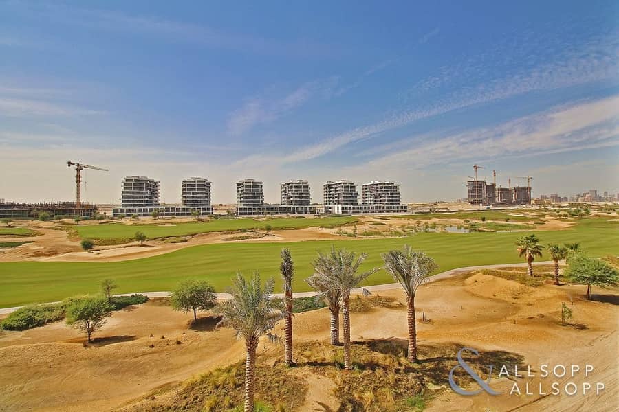 Modern Studio | Golf Course View | Parking