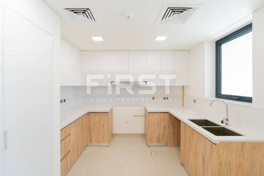 6 3BR Townhouse Noya Viva Yas Island Abu Dhabi UAE (4). jpeg