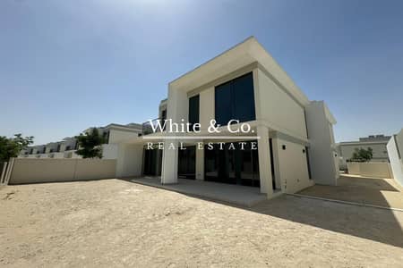5 Bedroom Villa for Rent in Tilal Al Ghaf, Dubai - Fully Upgraded | Garage Door | Appliances