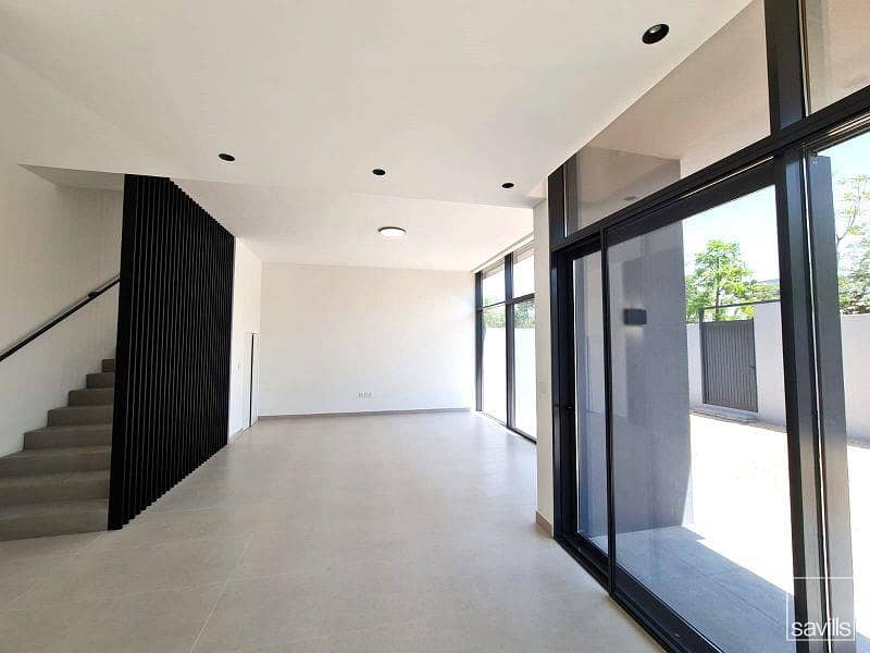 Modern Luxurious Fitout | Semi Detached Villa Modern Luxurious Fitout | Semi Detached Villa