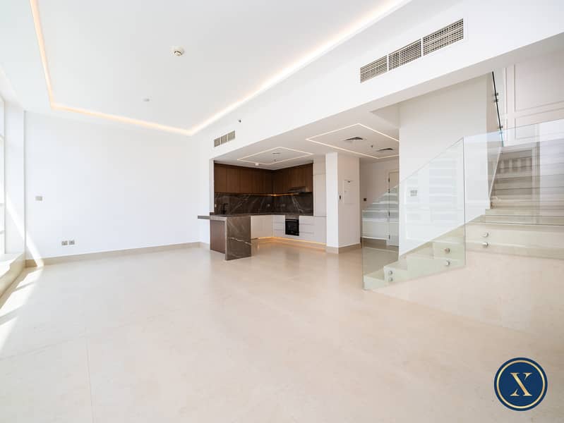 Vacant Duplex | Fully Upgraded | Partial Views! Vacant Duplex | Fully Upgraded | Partial Views!