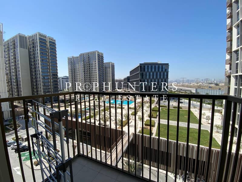 Upgraded Kitchen| Swimming Pool View|Ready To Move Upgraded Kitchen| Swimming Pool View|Ready To Move