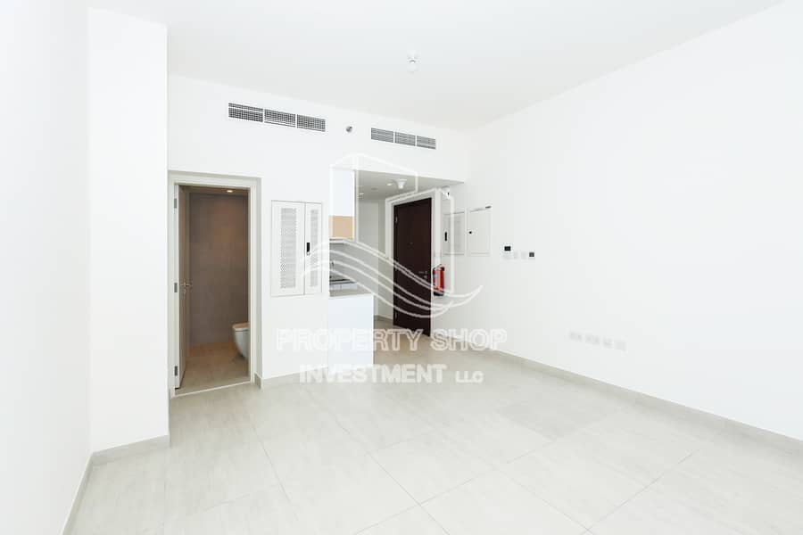 6 _studio-the-bridges-abu-dhabi-living-area3JPG. jpg