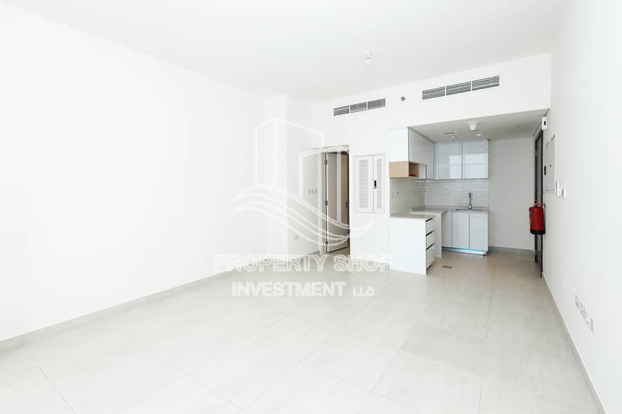 8 _studio-the-bridges-abu-dhabi-livingarea5JPG. jpg
