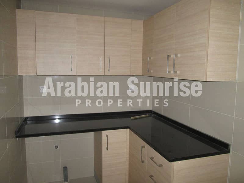 4 Ocean Terrace 1BR_3108_Kitchen1. jpg
