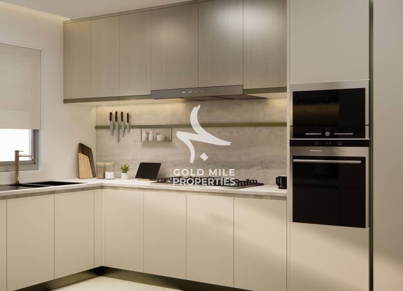 8 Kitchen 1. jpg