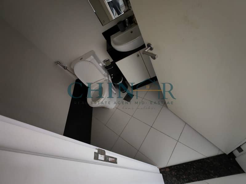 29 dee14aed-96ae-4861-b799-56360bb99765. jpg