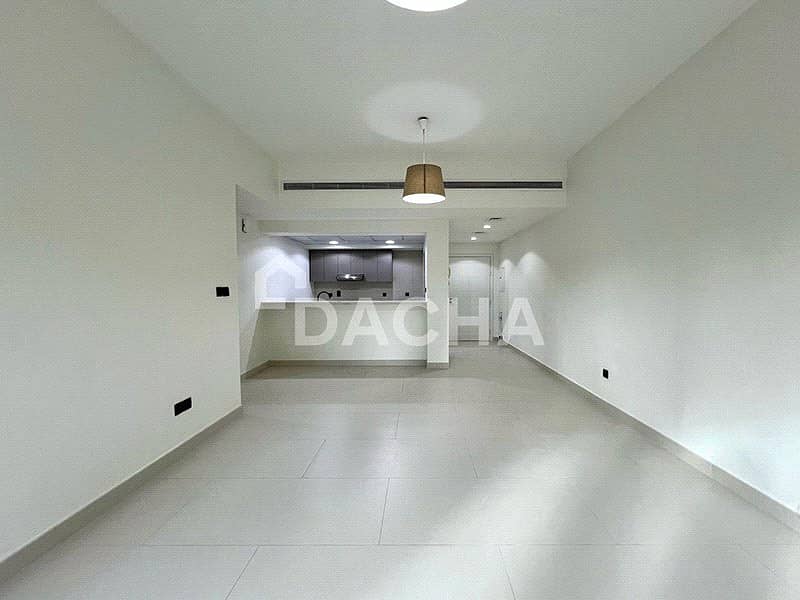 Unfurnished | Fully Upgraded | Vacant Unfurnished | Fully Upgraded | Vacant