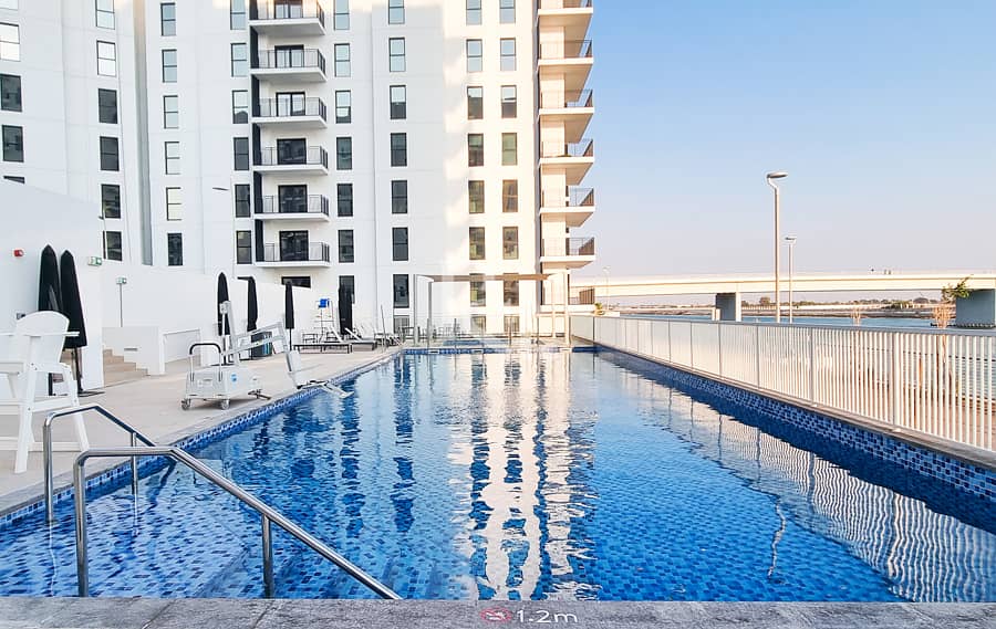 10 yas-water-edge-community-images-pool (1). JPG