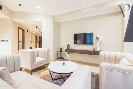 2 Bedroom Apartment for Rent in Dubai Marina, Dubai - 2BR + Maid’s Room in the Heart of Dubai Marina