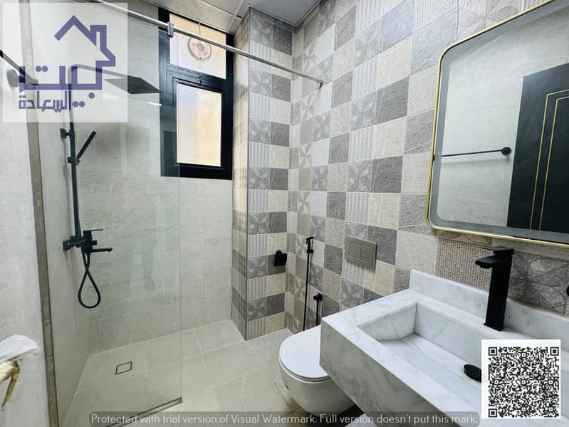 18 ef9561cd-35bd-4783-95a0-6103c4aed2c9. jpg