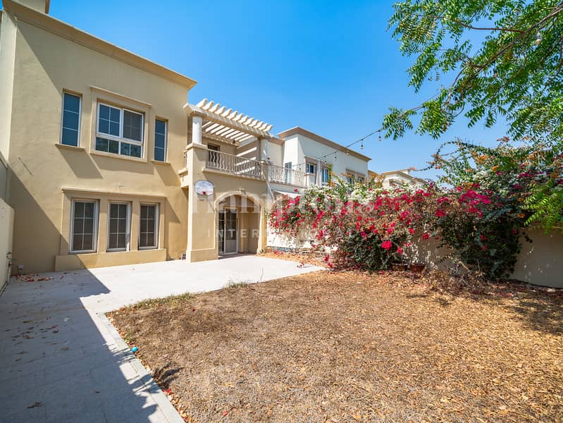 Vacant Now | Extended Villa | Huge Garden Vacant Now | Extended Villa | Huge Garden