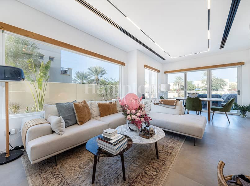 Exclusive | Furnished & Upgraded Exclusive | Furnished & Upgraded