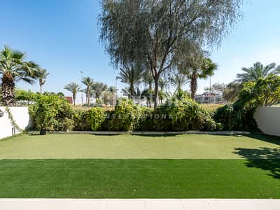 5 Bedroom Villa for Sale in DAMAC Hills, Dubai - Golf Course View | Vacant on Transfer