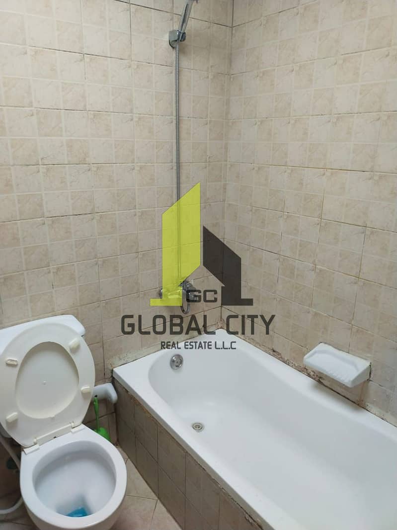 6 bathroom. jpg